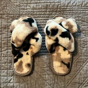 EUC Sandal style slippers. Hard sole.